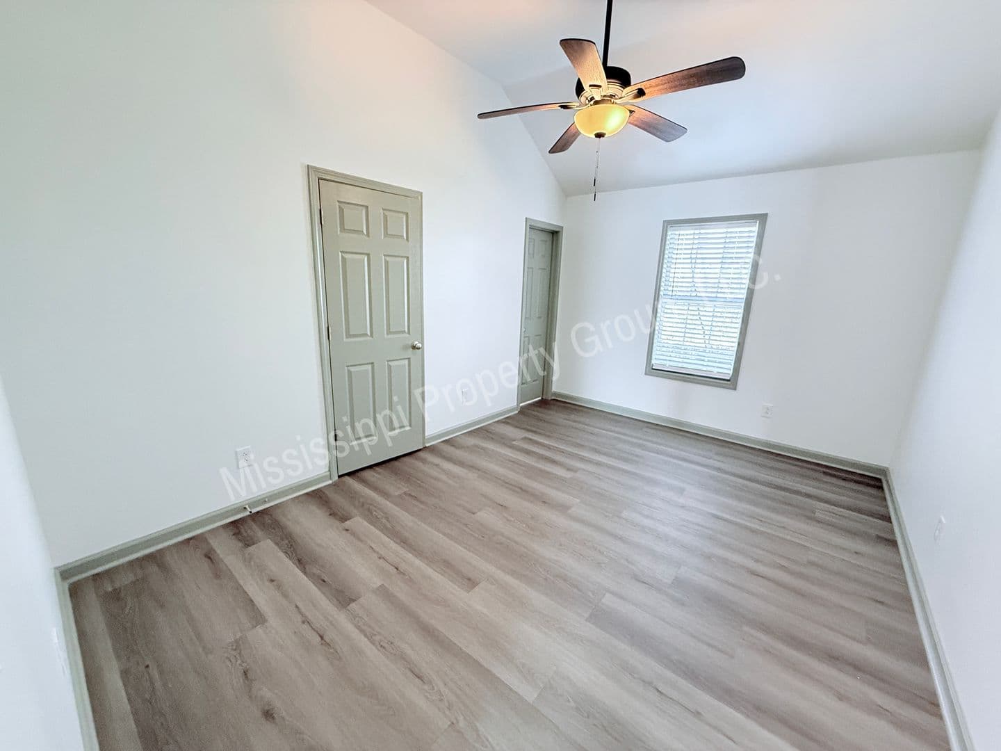 Oxford Townhome: 110 CR 102