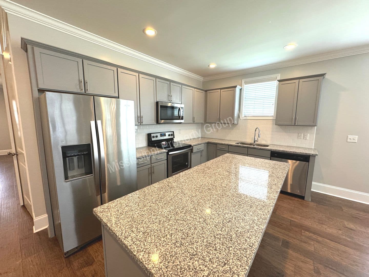 Oxford Townhome: 102 Farm View Drive, Unit 506