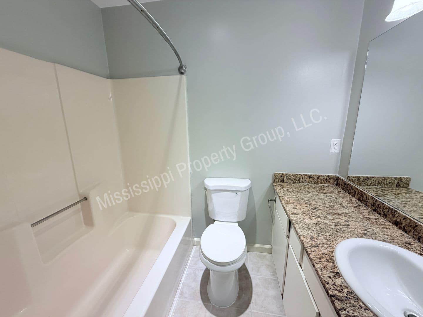 Oxford House: 2112 Old Taylor Road, F1