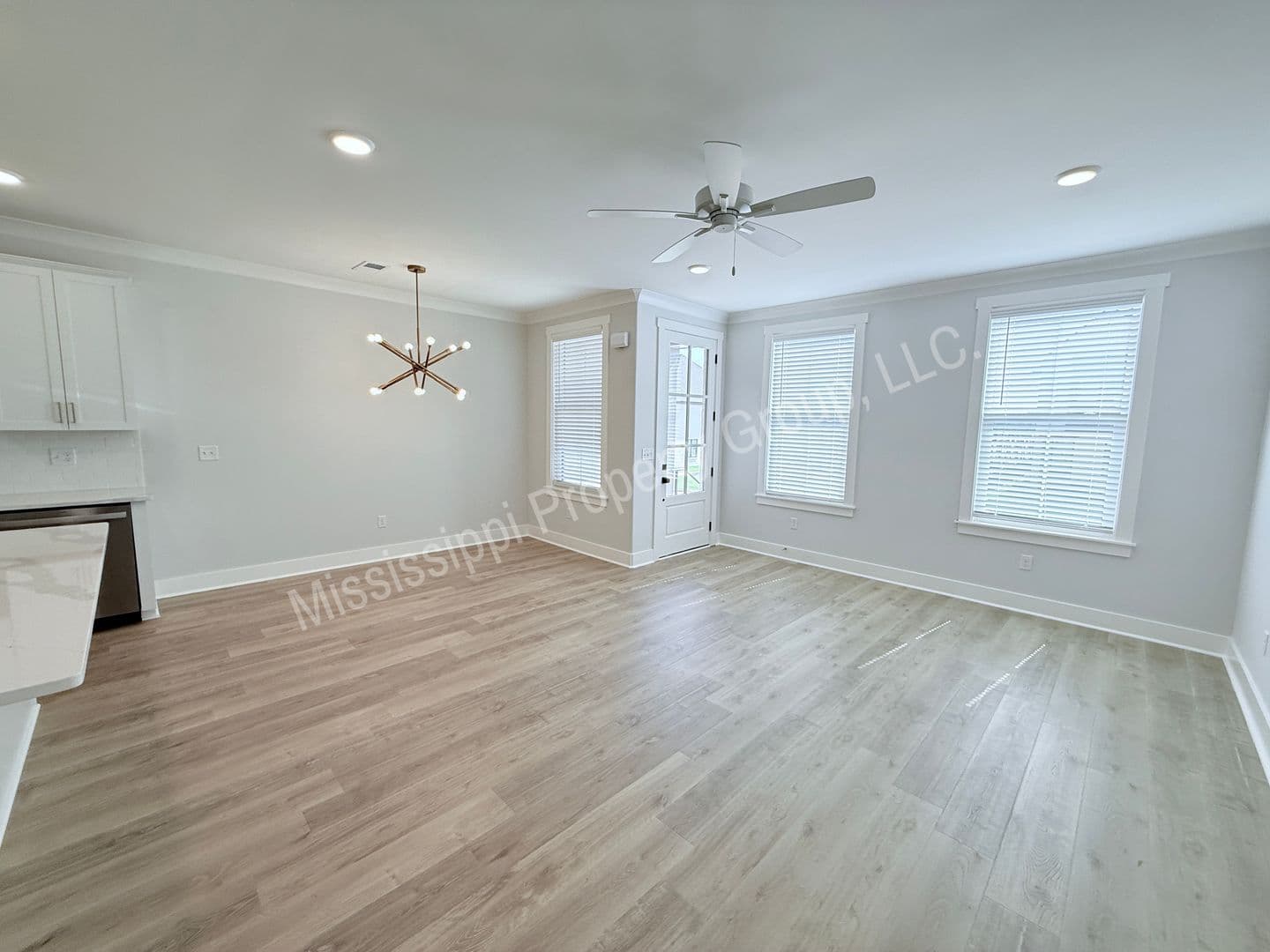 Oxford Townhome: 1616 Amalfi Drive