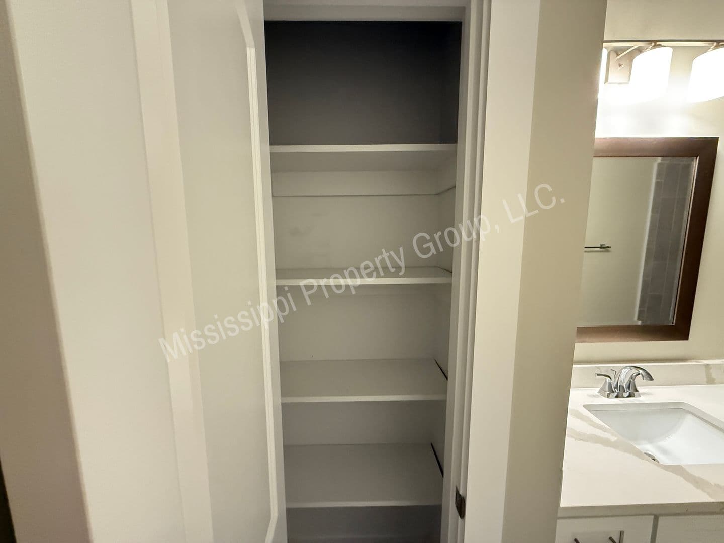 Oxford Townhome: 341 Stillwater Lane