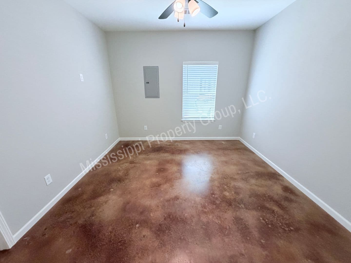 Oxford Townhome: 4851 S. Lamar Blvd