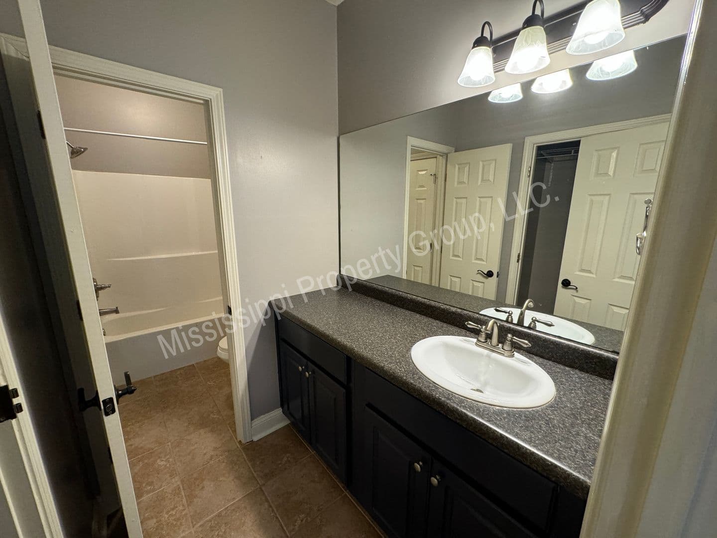 Oxford House: 301 Shumard Cove