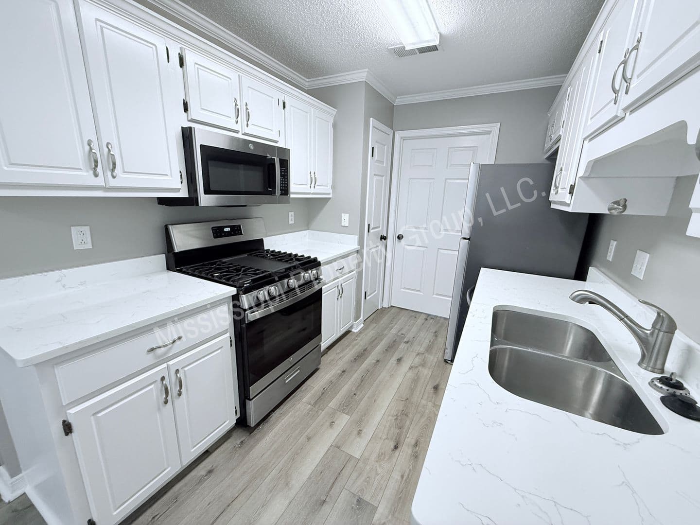 Oxford House: 2112 Harris Drive