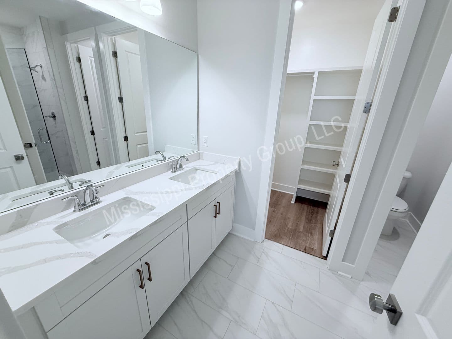 Oxford Townhome: 696 Miramar Lane