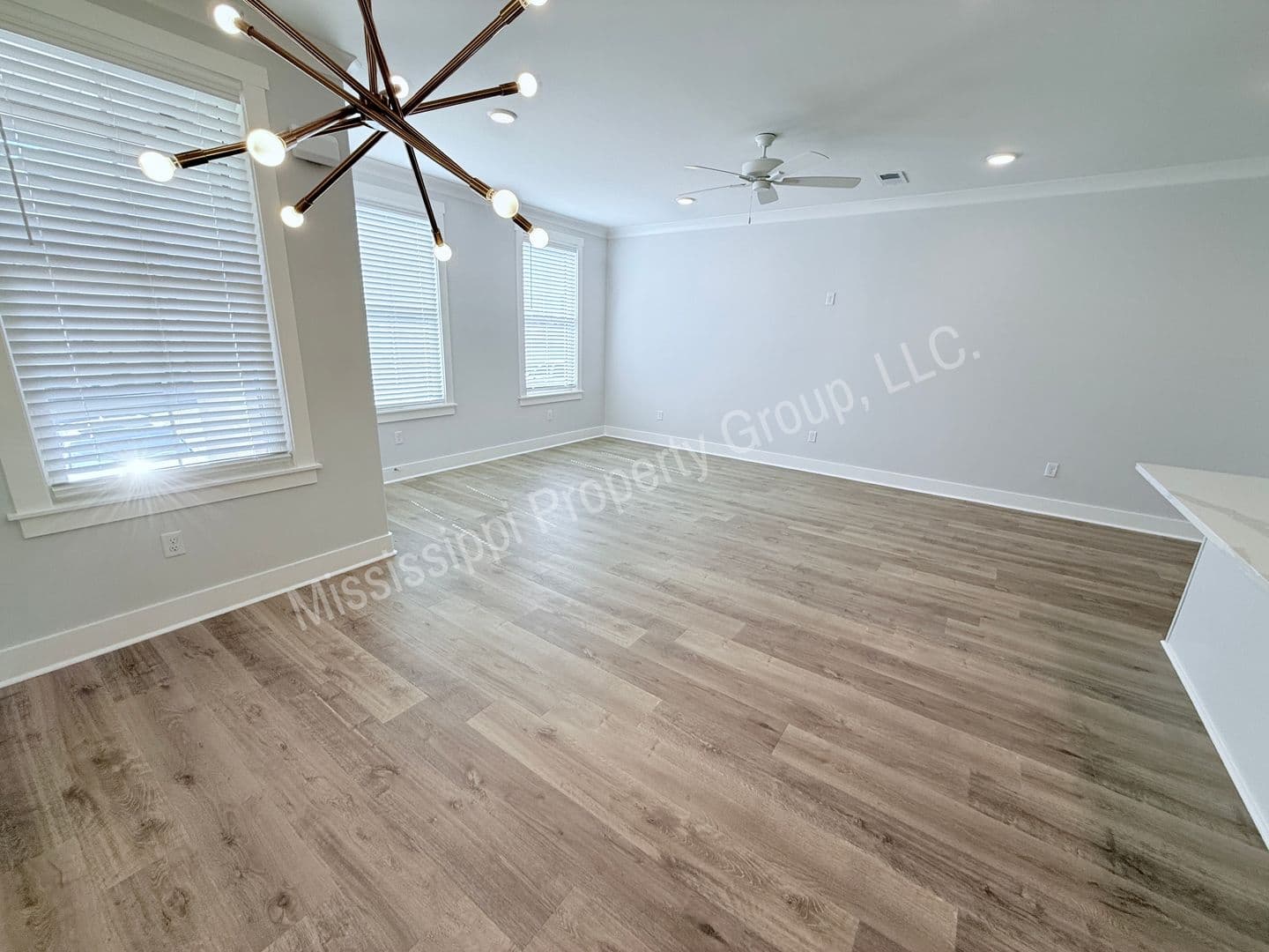 Oxford Townhome: 1616 Amalfi Drive