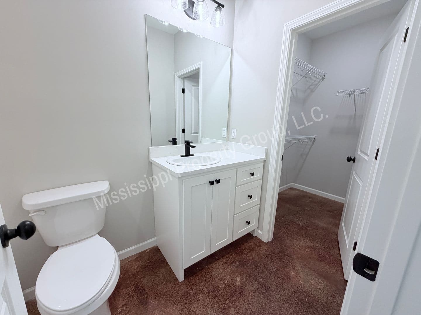 Oxford Townhome: 4851 S. Lamar Blvd