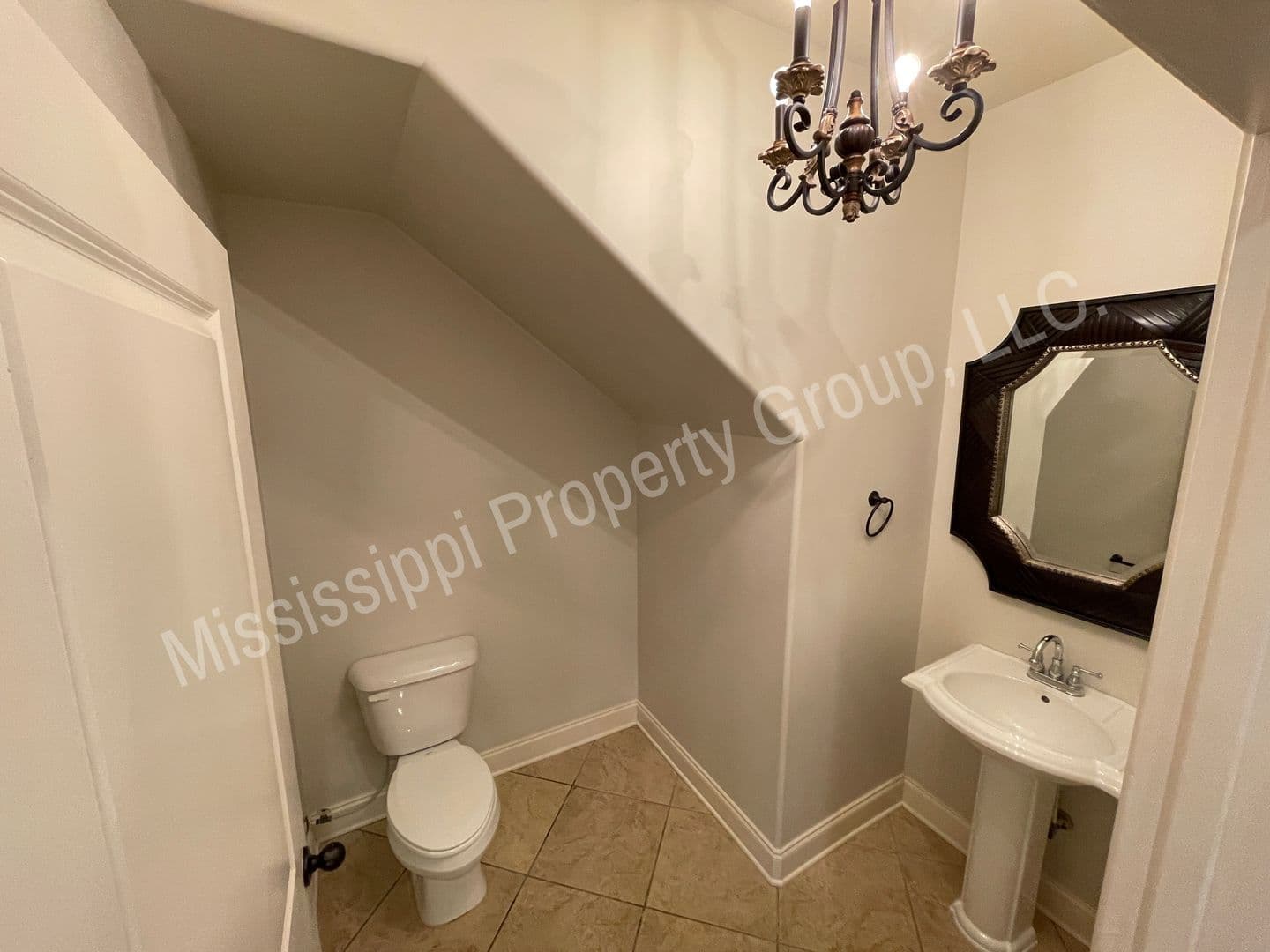 Oxford Townhome: 2495 Old Taylor Road, Unit 1205