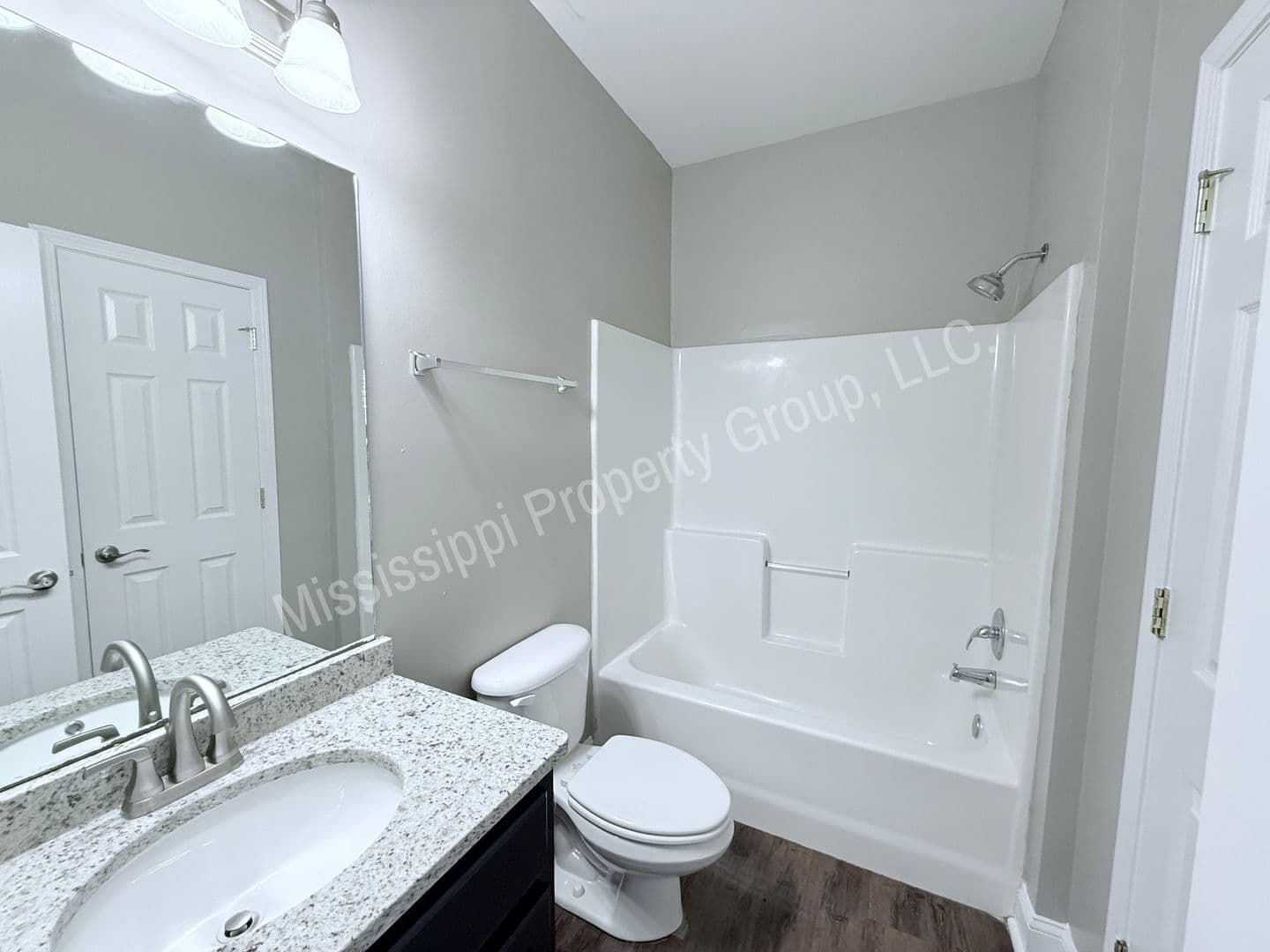 Oxford Townhome: 1 Mondrian Place