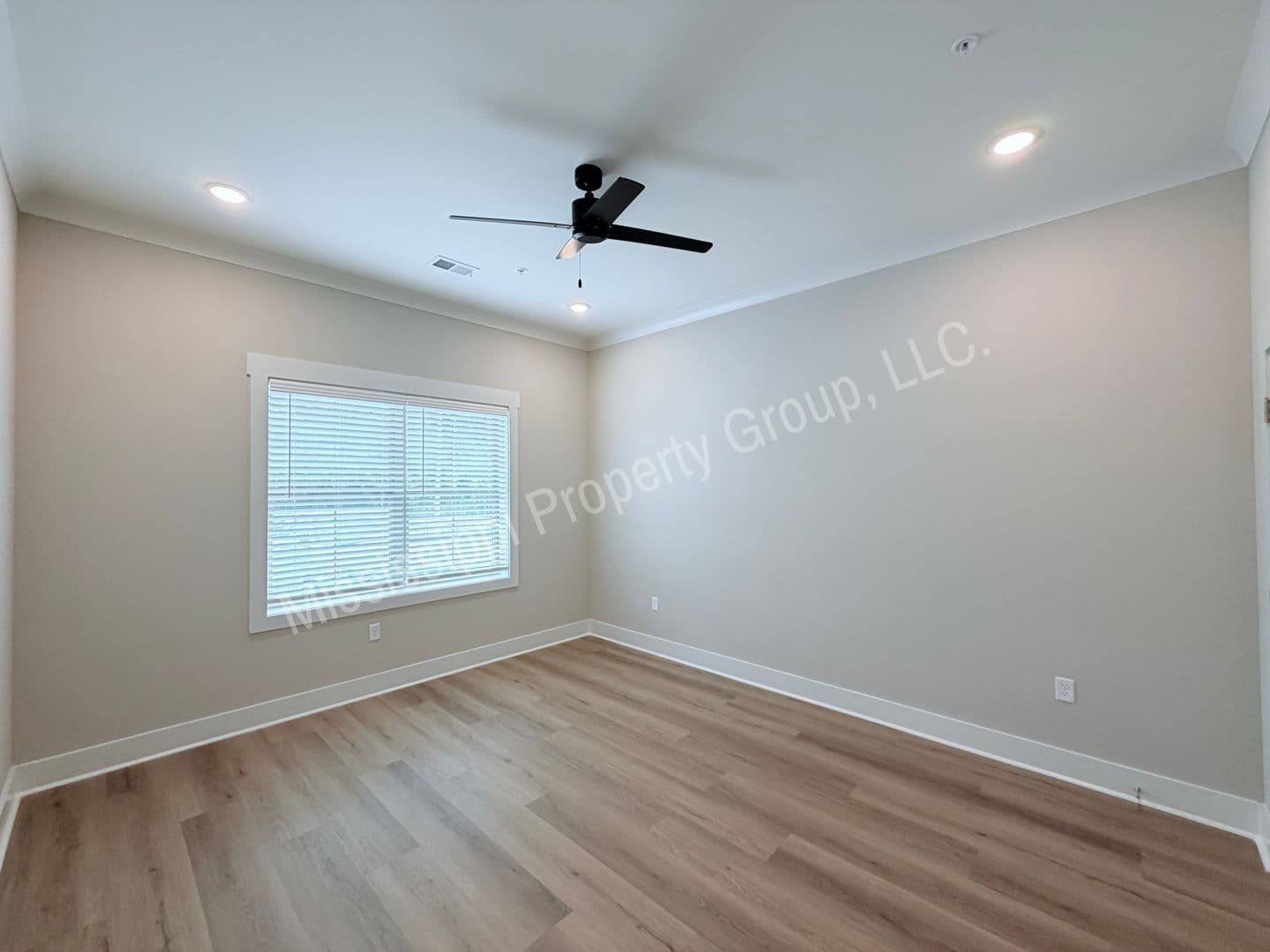 Oxford Apartment: 1401 Chickasaw Road