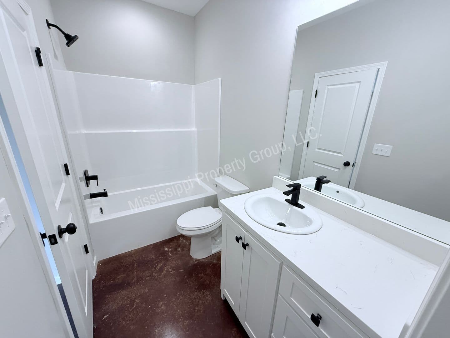 Oxford Townhome: 4851 S. Lamar Blvd
