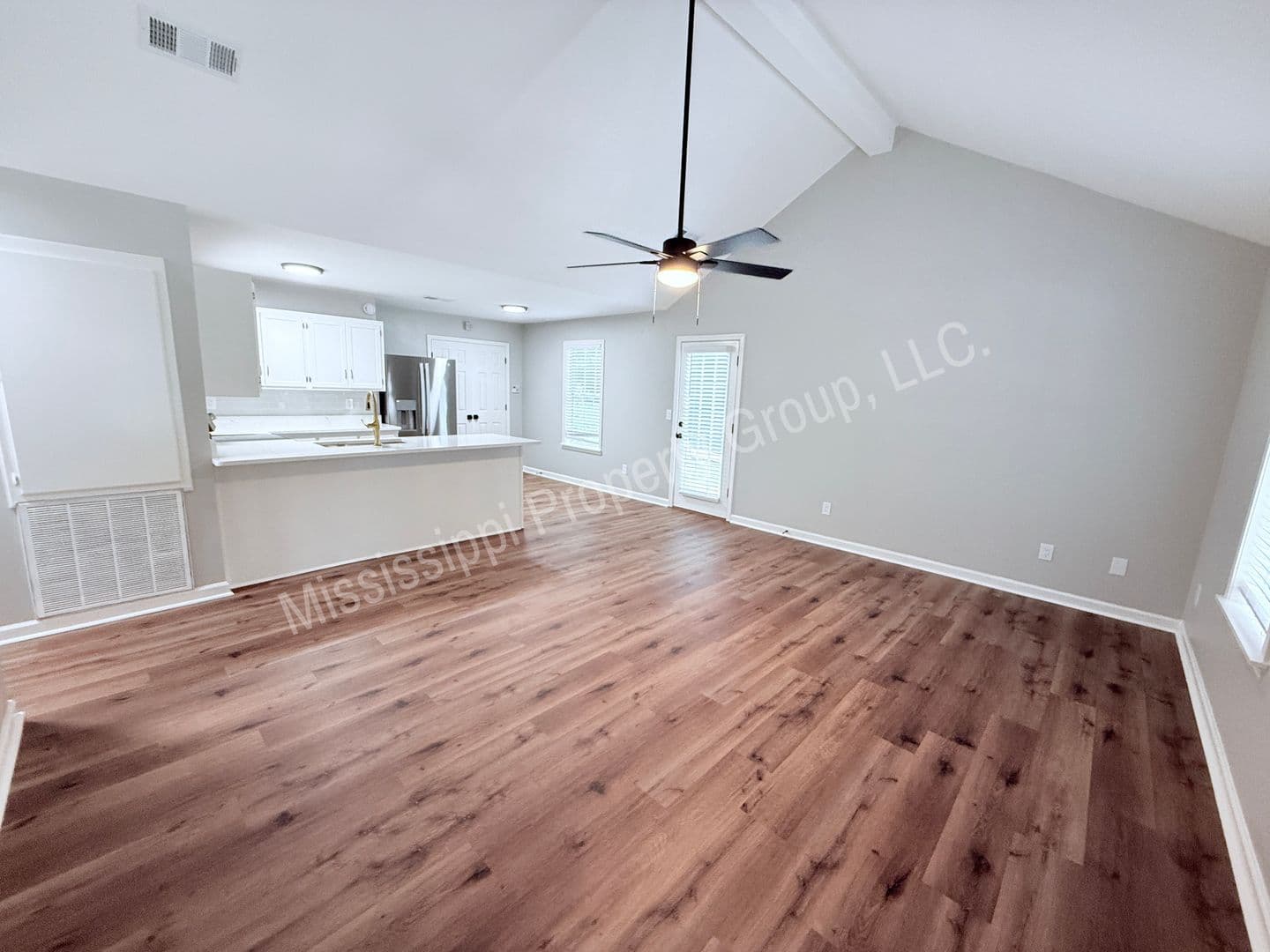 Oxford Townhome: 110 CR 102