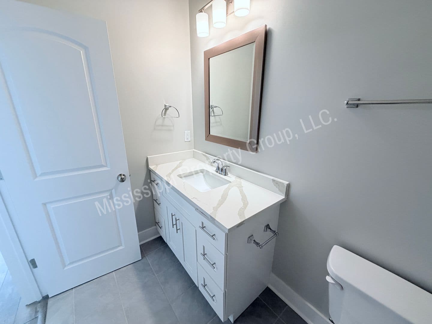 Oxford Townhome: 337 Stillwater Lane