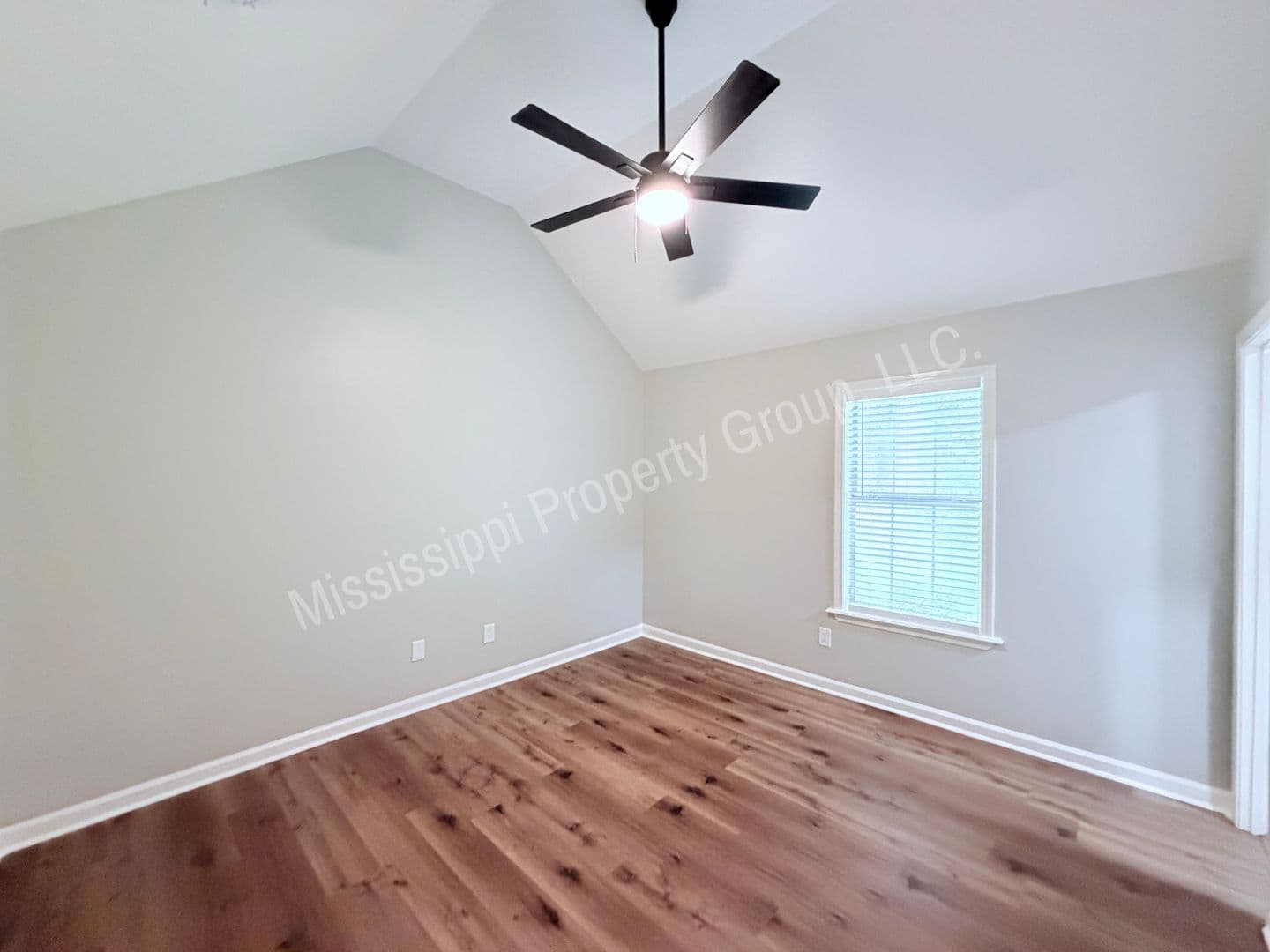 Oxford Townhome: 110 CR 102