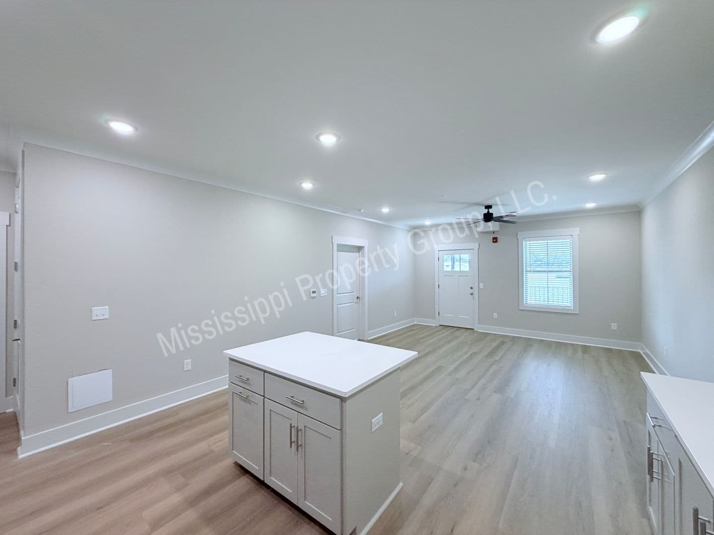 Oxford Apartment: 1401 Chickasaw Road