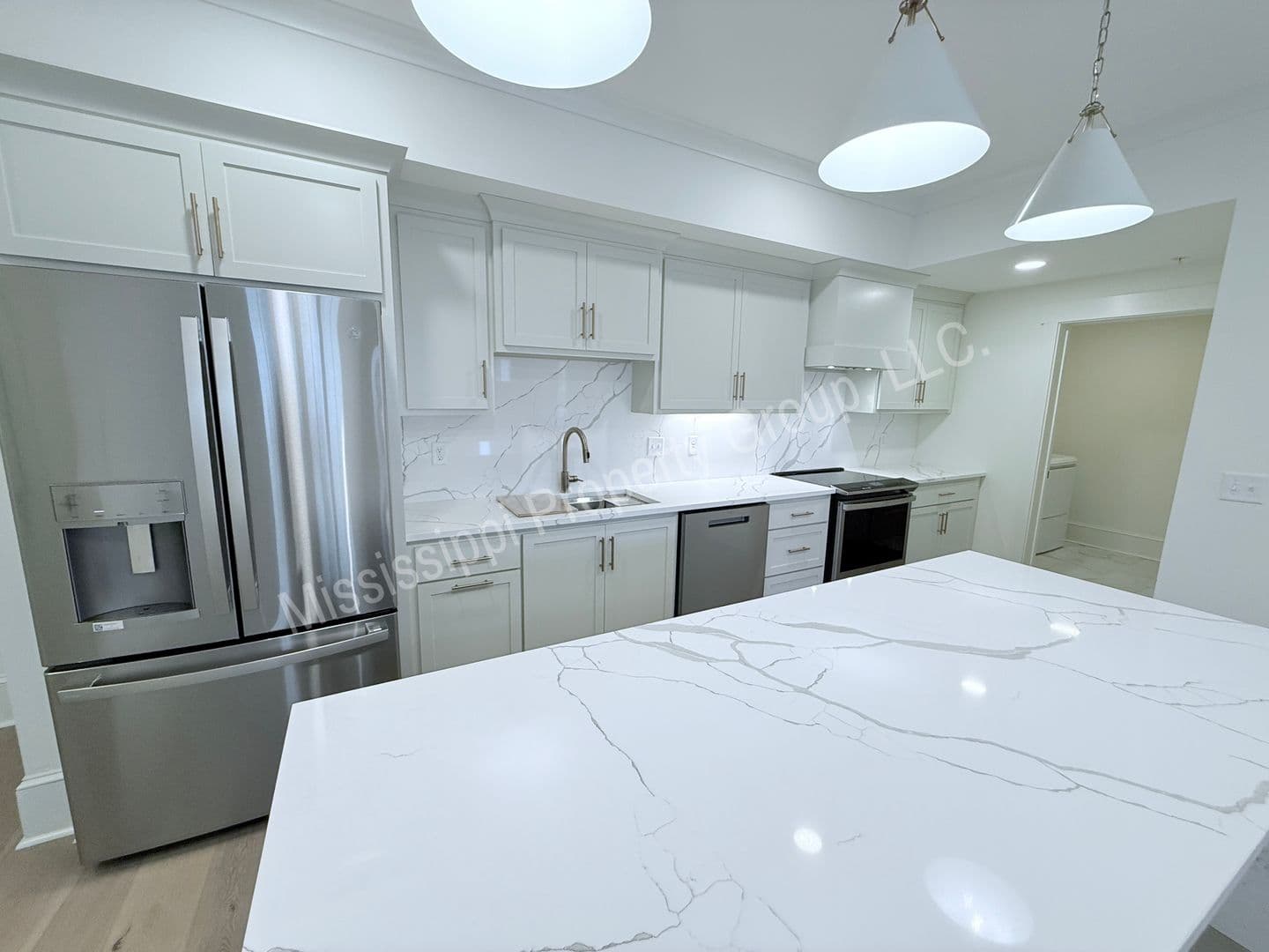 Oxford Apartment: 1000 North Lamar Blvd
