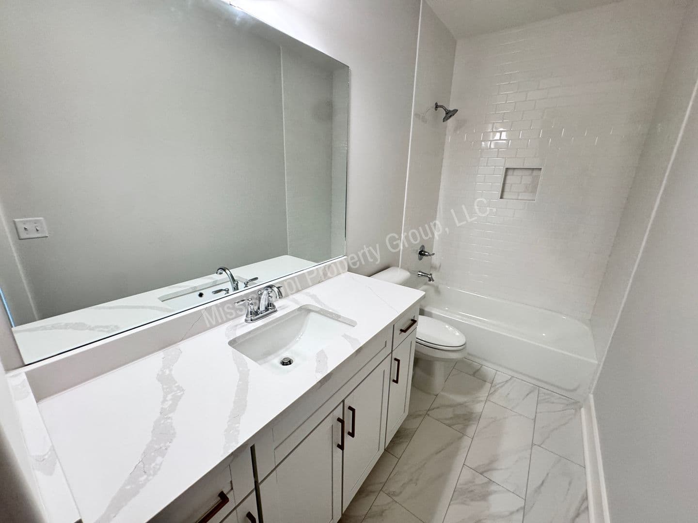 Oxford Townhome: 676 Miramar Lane