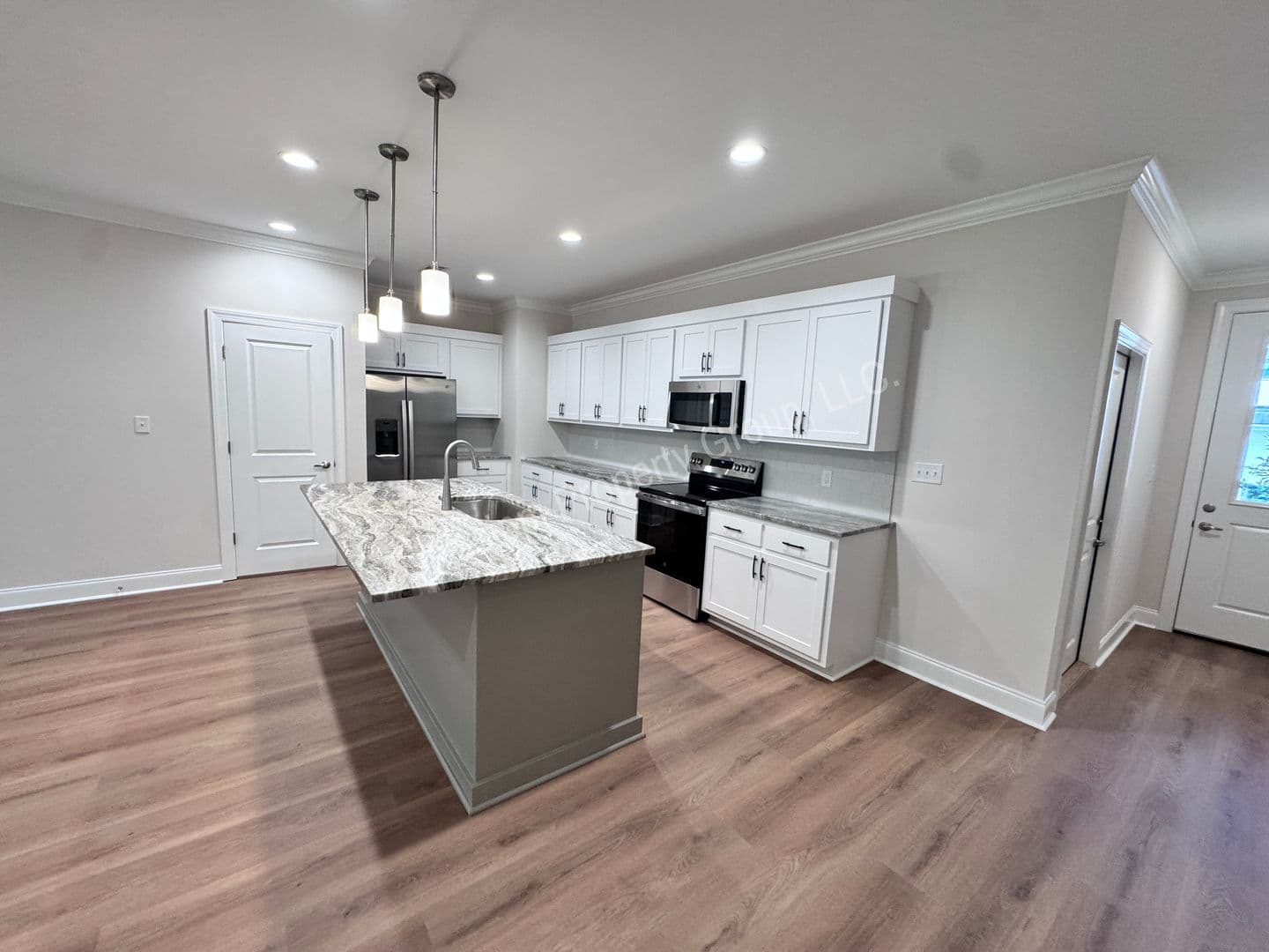 Oxford Townhome: 451 Lily Loop