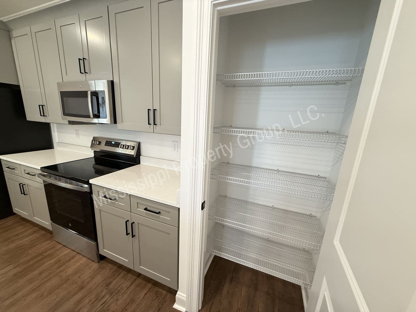 Oxford Townhome: 720 Southview Drive
