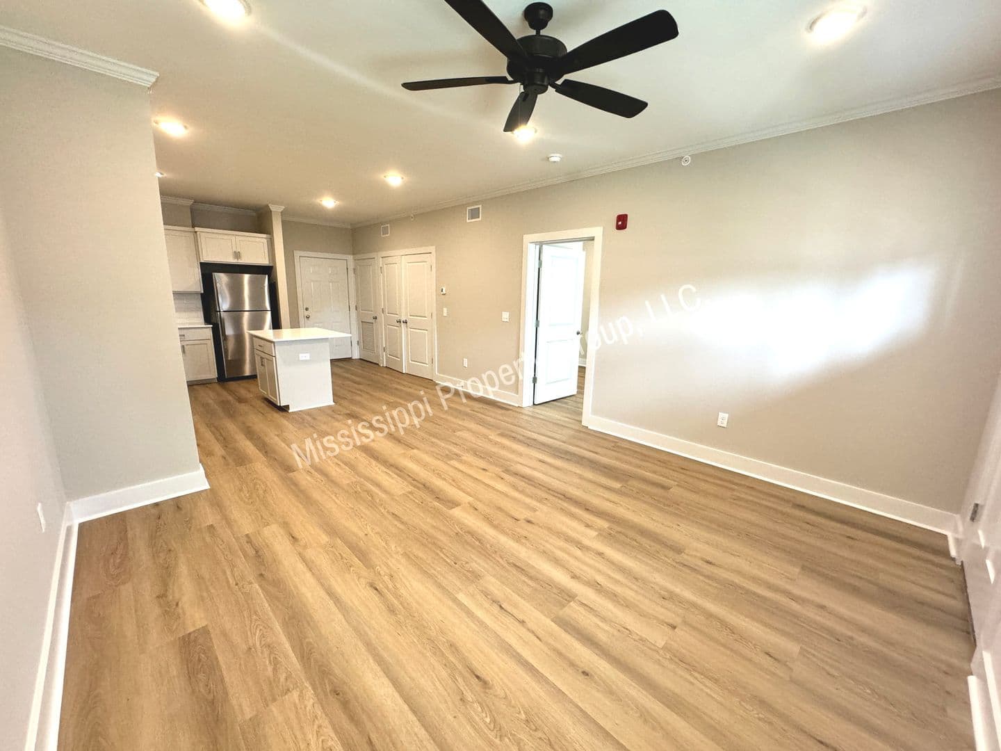 Oxford Apartment: 1207 Pleasant Drive