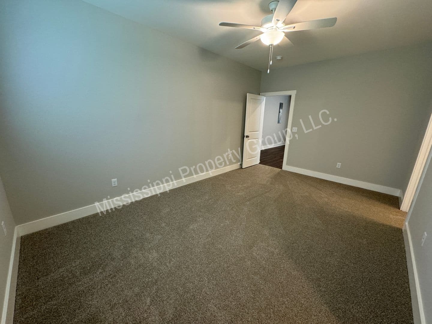 Oxford Townhome: 1843 Reserve Loop