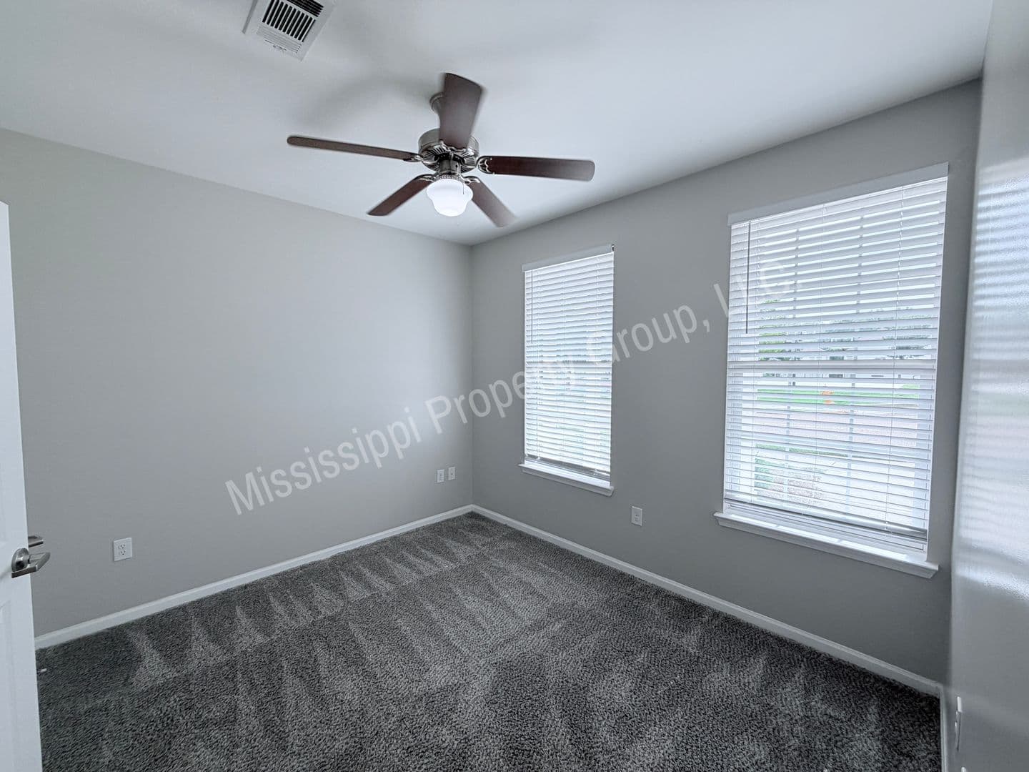 Oxford Townhome: 459 Olive Branch Way