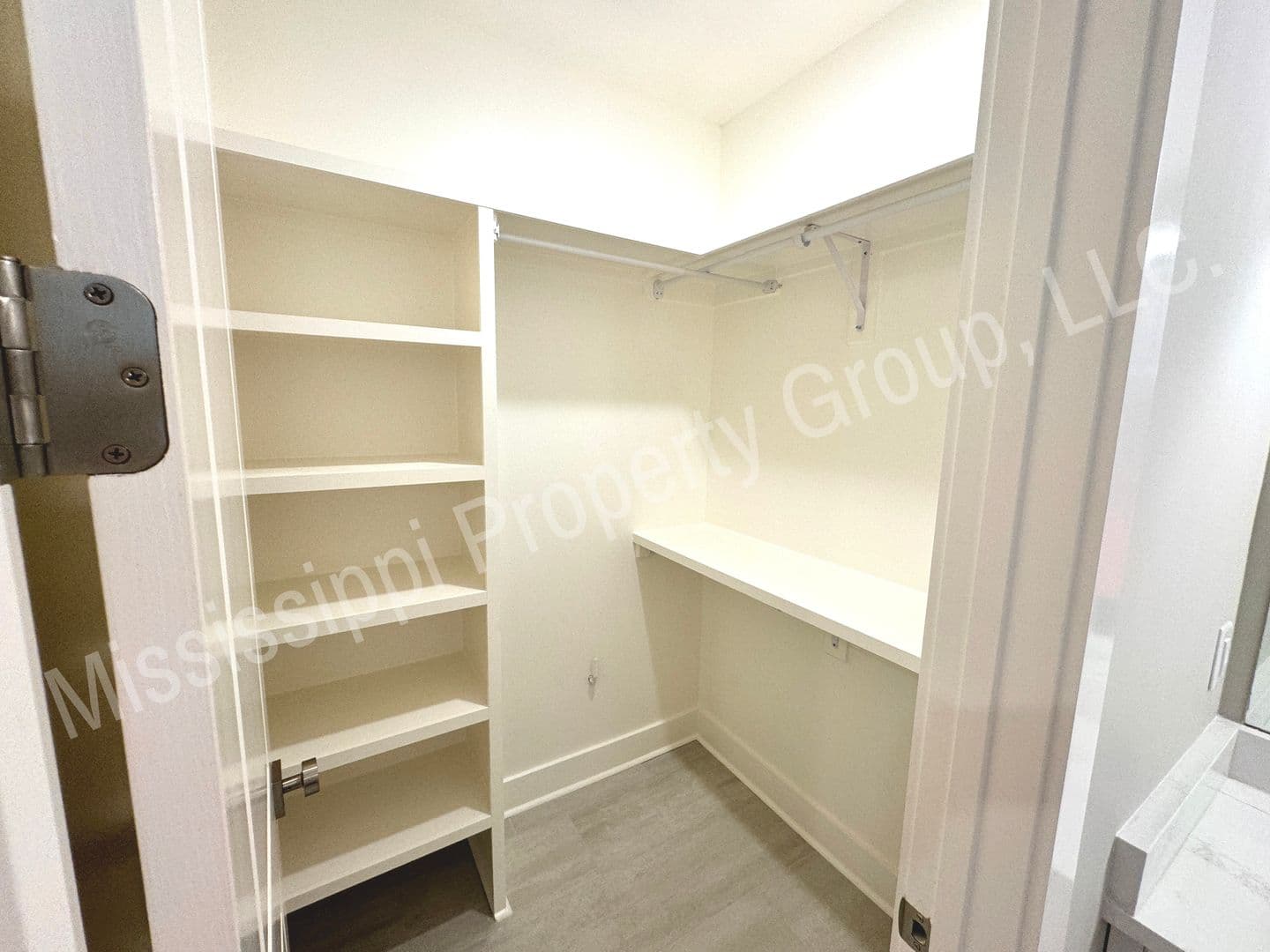 Oxford Townhome: 1833 Reserve Loop