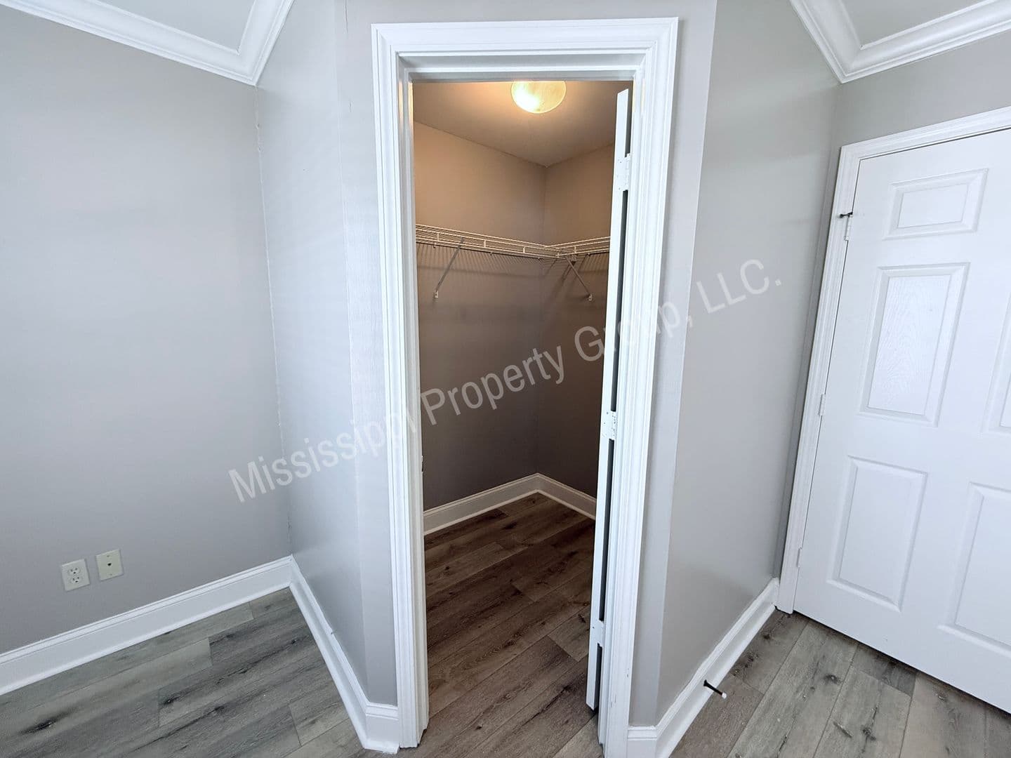 Oxford Townhome: 1 Mondrian Place