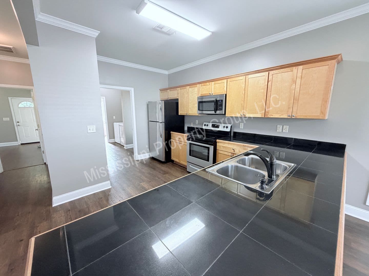 Oxford House: 303 Shumard Cove