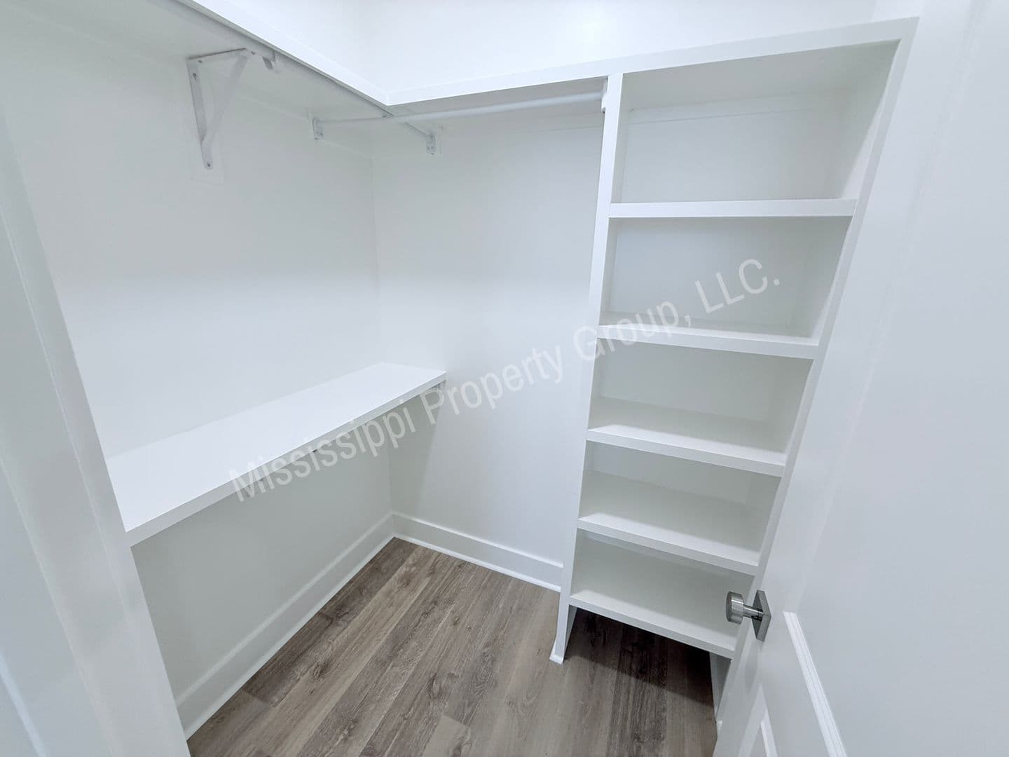 Oxford Townhome: 696 Miramar Lane