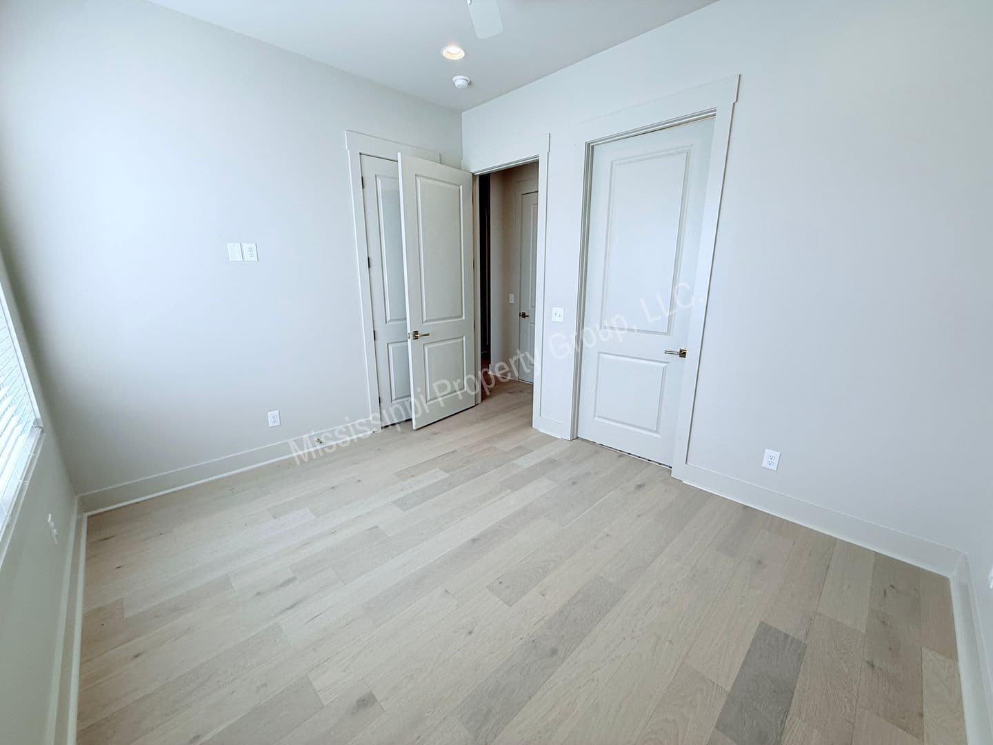 Oxford Townhome: 3405 Southern Way