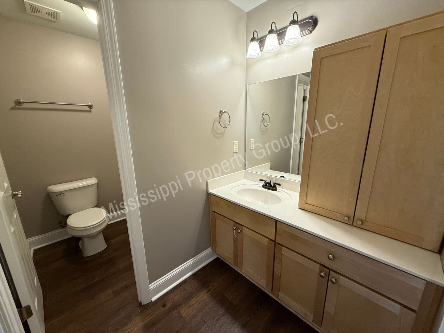 Oxford House: 306 Shumard Cove
