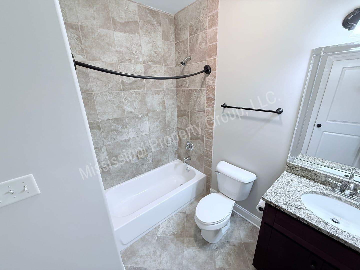 Oxford Townhome: 3001 Old Taylor Road, Unit 807