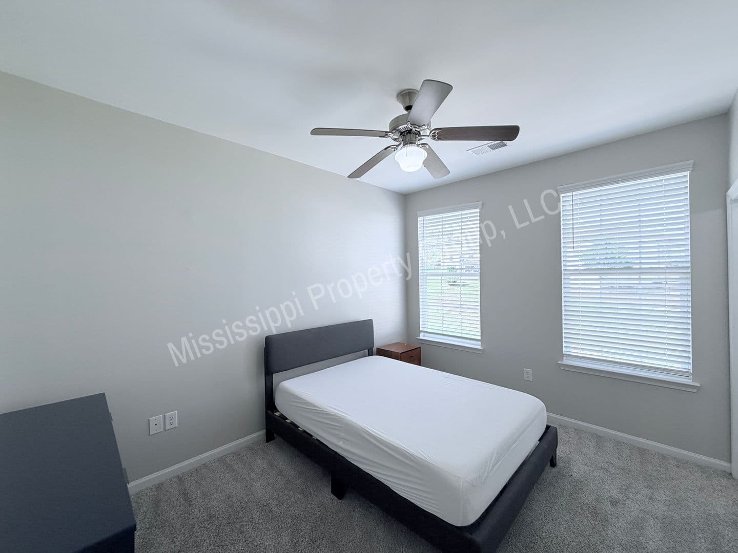 Oxford Townhome: 471 Olive Branch Way