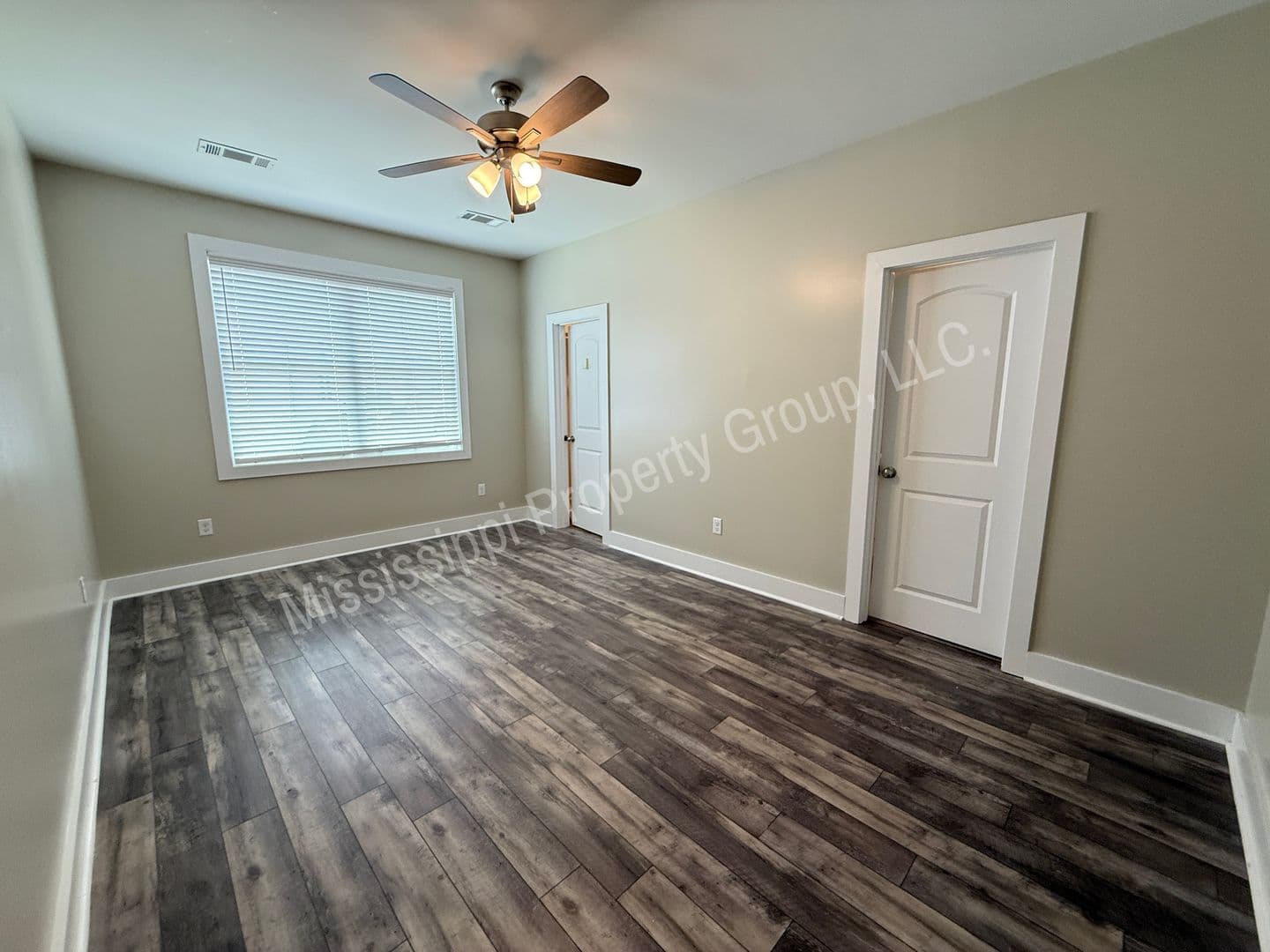 Oxford Townhome: 341 Stillwater Lane