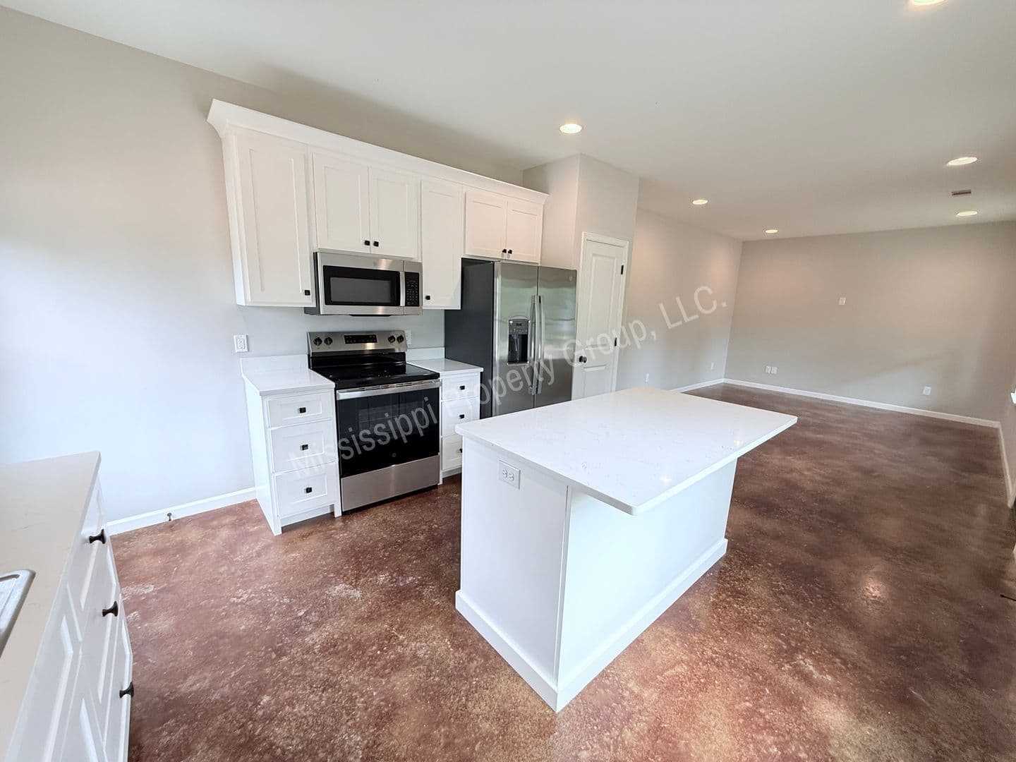 Oxford Townhome: 4851 S. Lamar Blvd