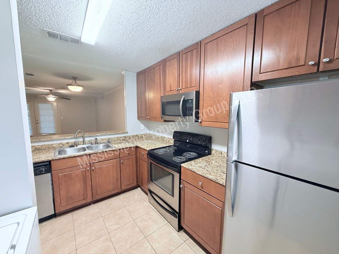 Oxford House: 2112 Old Taylor Road, F1
