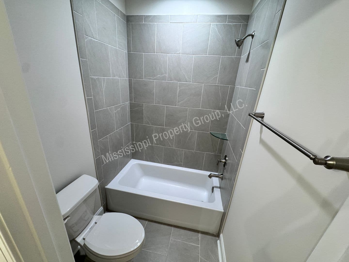Oxford Townhome: 451 Lily Loop
