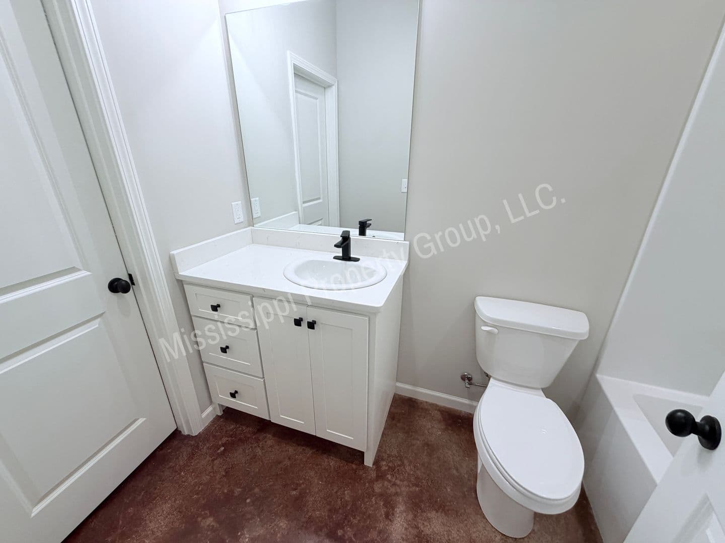 Oxford Townhome: 4851 S. Lamar Blvd