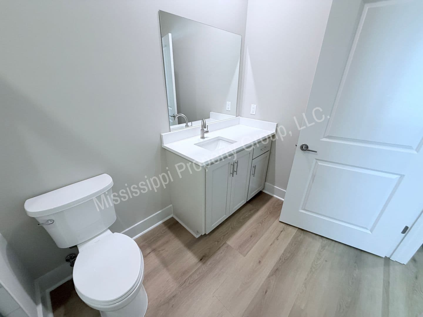 Oxford Apartment: 1401 Chickasaw Road