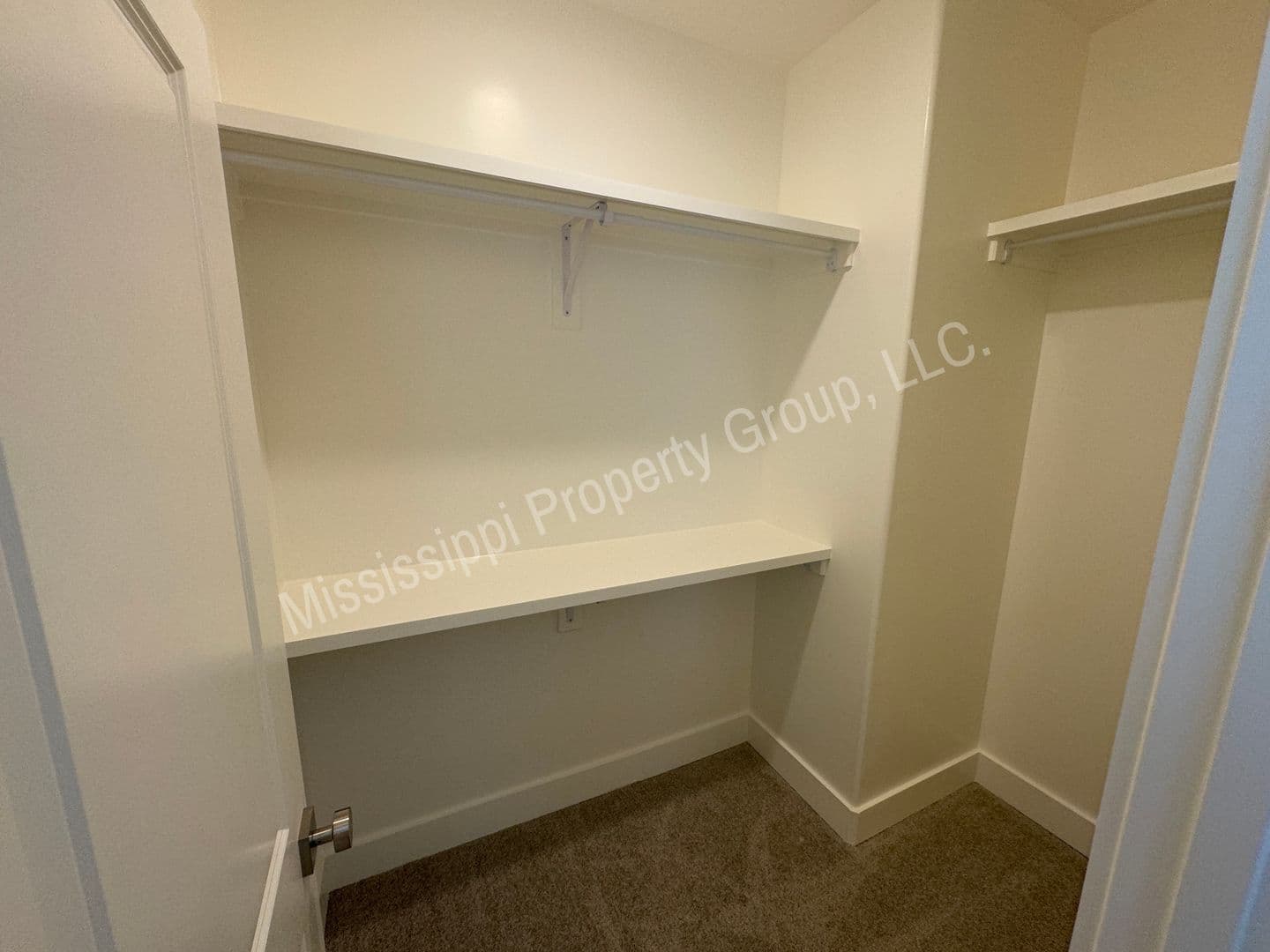 Oxford Townhome: 1839 Reserve Loop