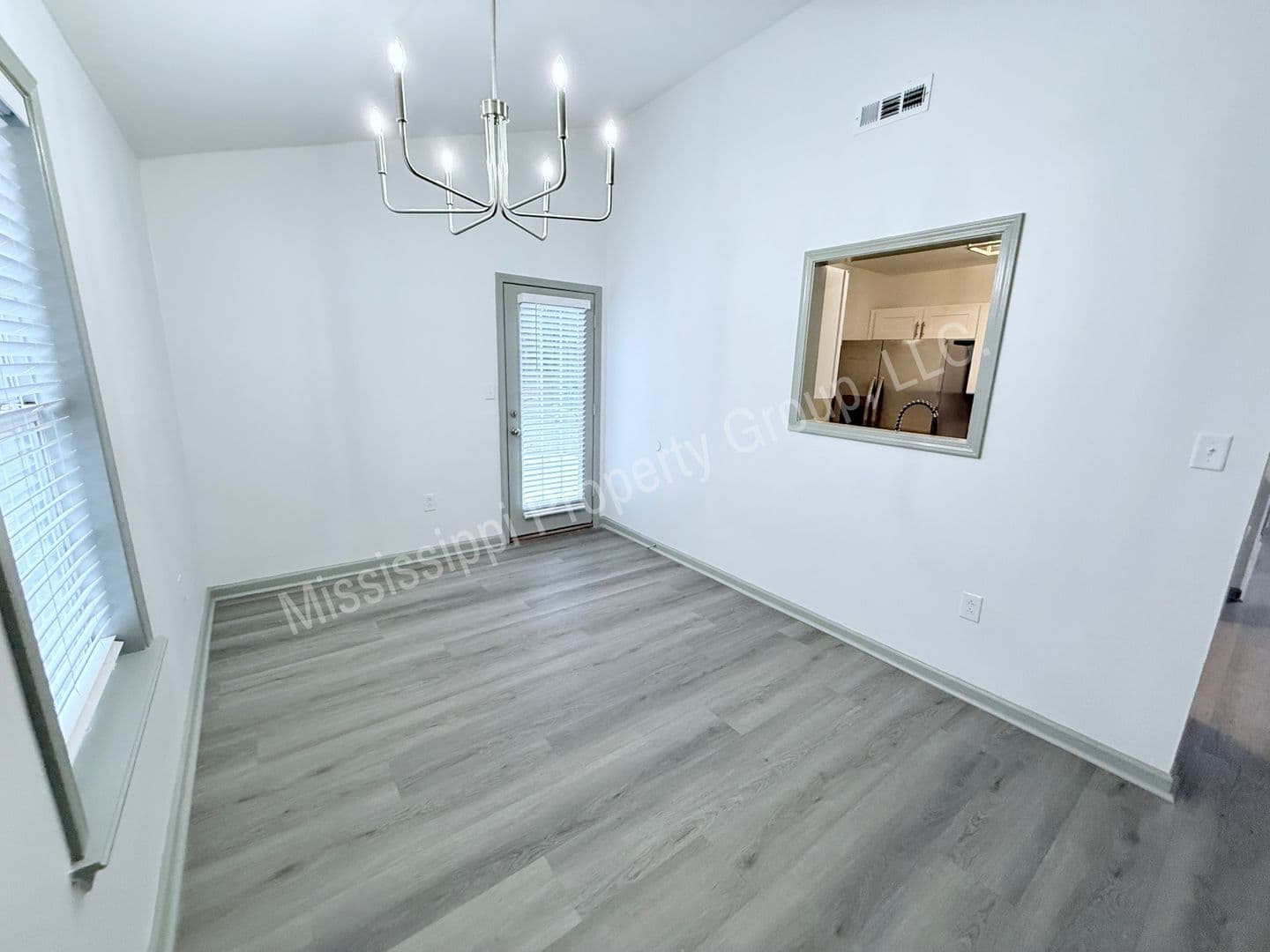 Oxford Townhome: 110 CR 102