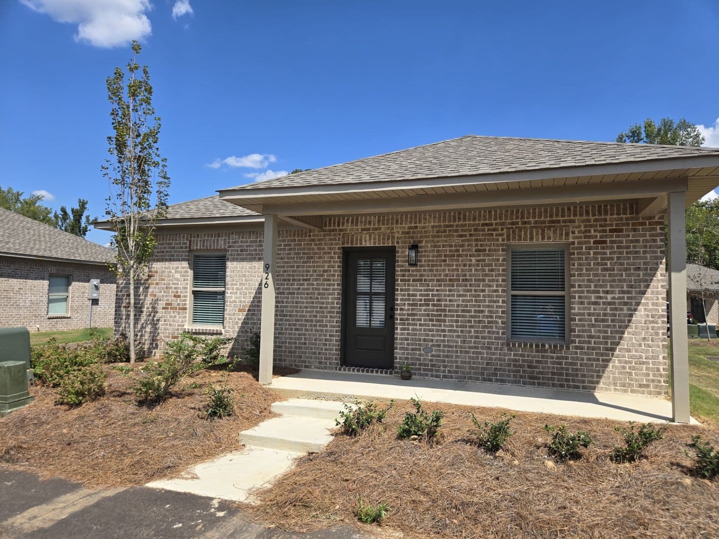 Oxford Townhome: 4851 S. Lamar Blvd