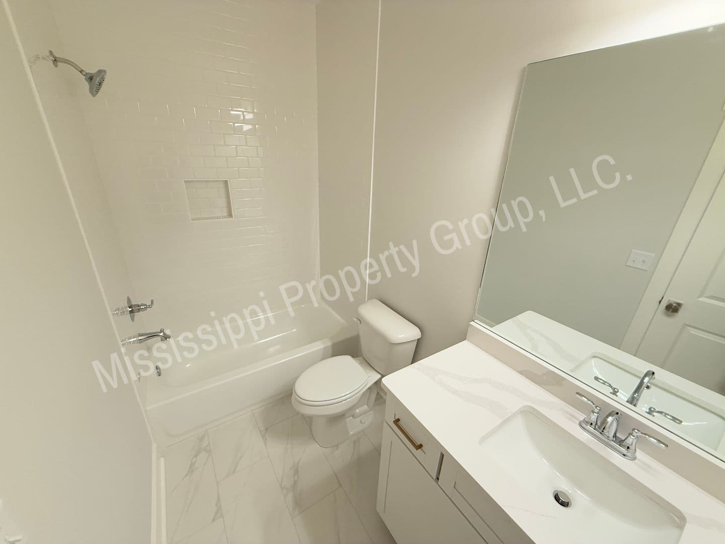 Oxford Townhome: 688 Miramar Lane