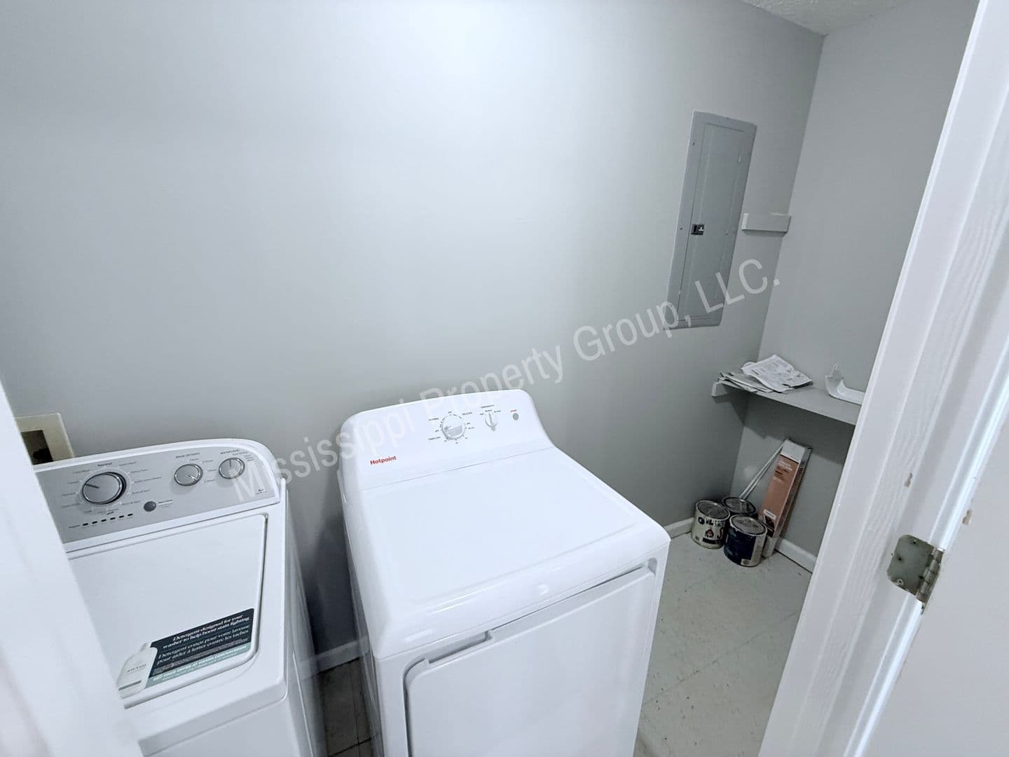 Oxford House: 1104 Turtle Creek Blvd