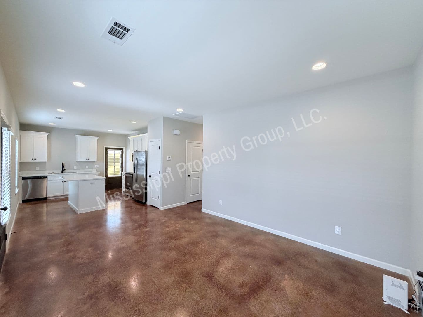 Oxford Townhome: 4851 S. Lamar Blvd