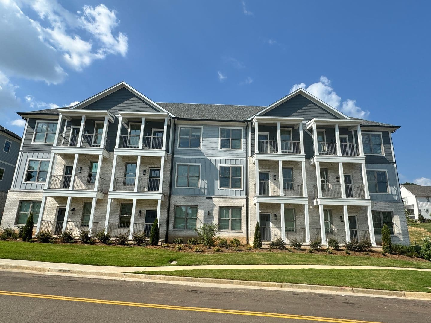 Oxford Apartment: 1207 Pleasant Drive