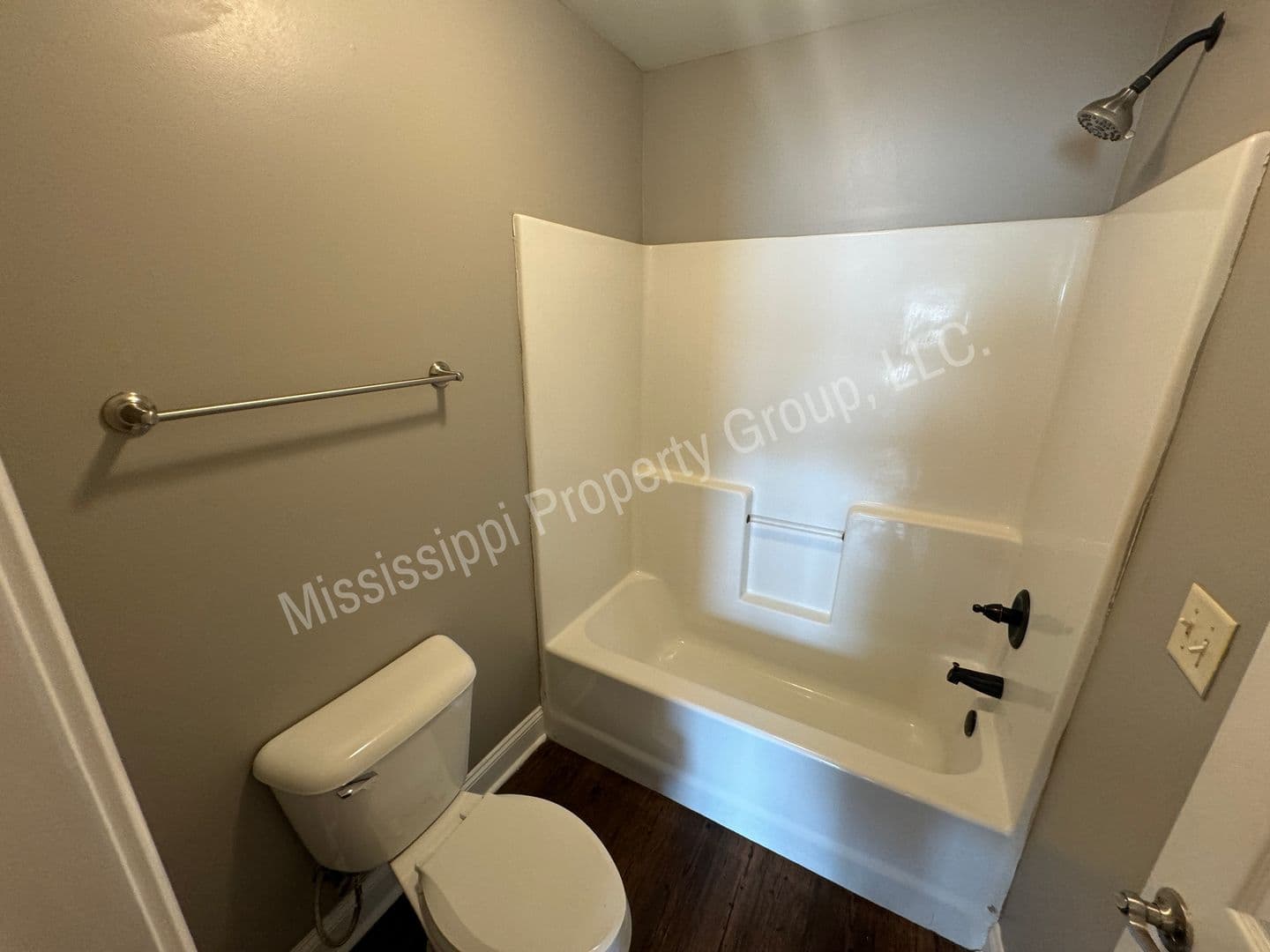 Oxford House: 304 Shumard Cove