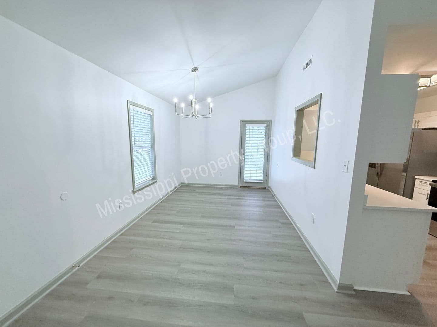 Oxford Townhome: 110 CR 102