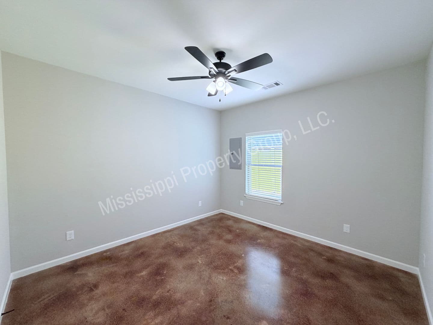 Oxford Townhome: 4851 S. Lamar Blvd